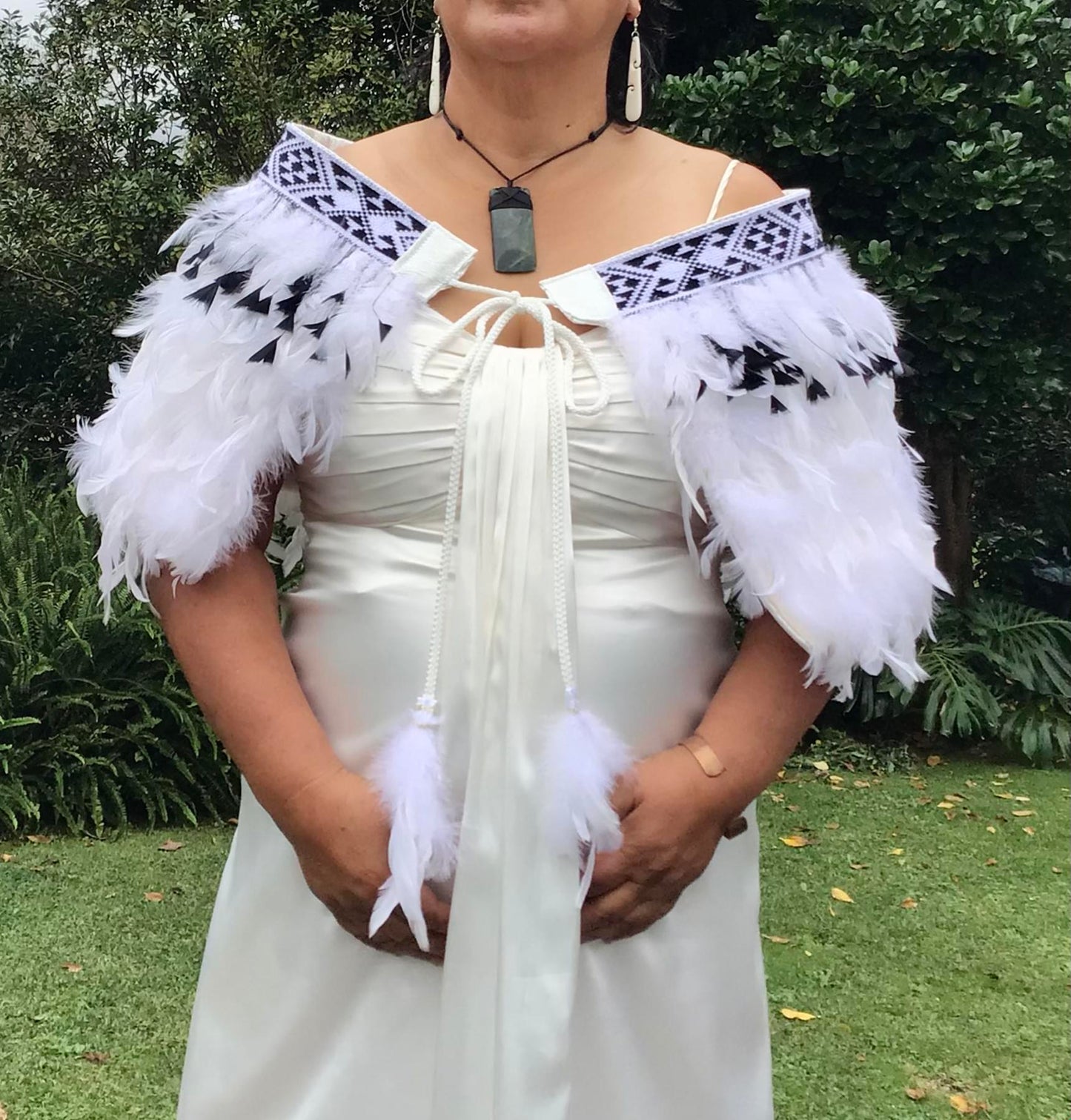 Bridal Black & White Korowai