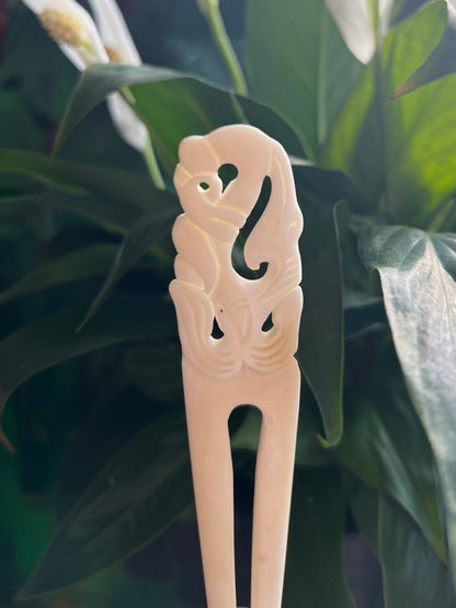 Manaia Heru - 2 Prong