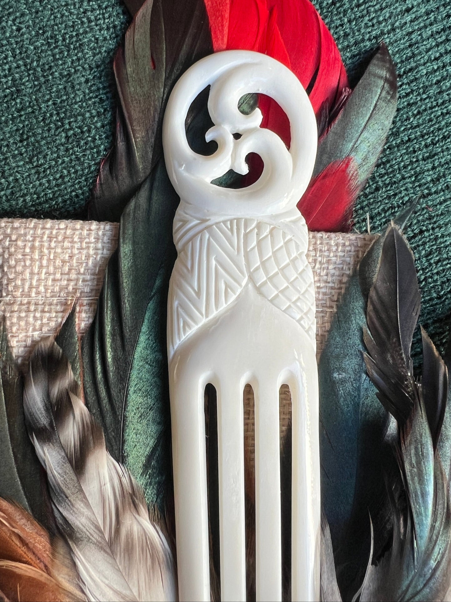 Circle Triple Koru Heru - 4 Prong