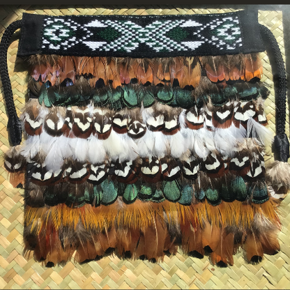 Matua 4 Korowai In Frame