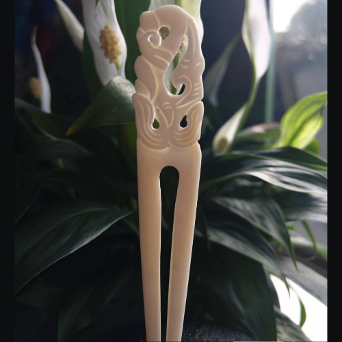 Manaia Heru - 2 Prong